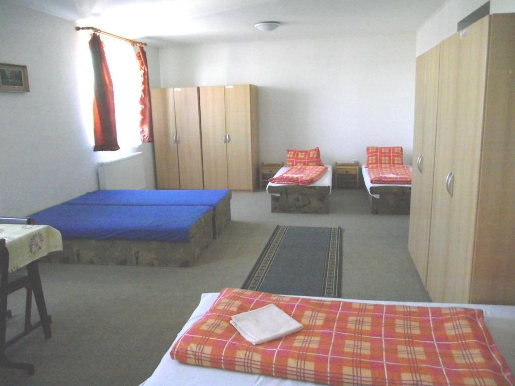 Penzion Slavia Poprad Rum bild