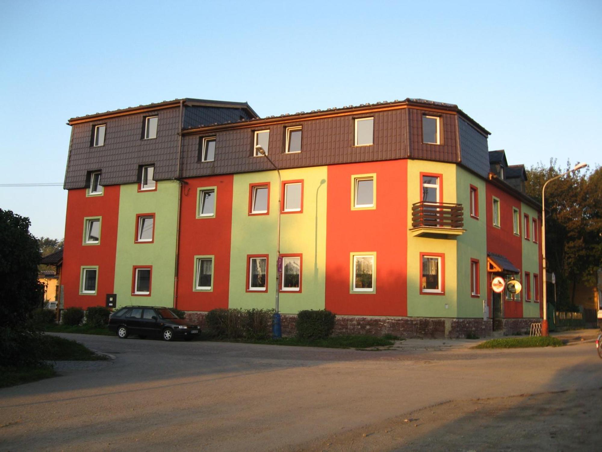 Penzion Slavia Poprad Exteriör bild