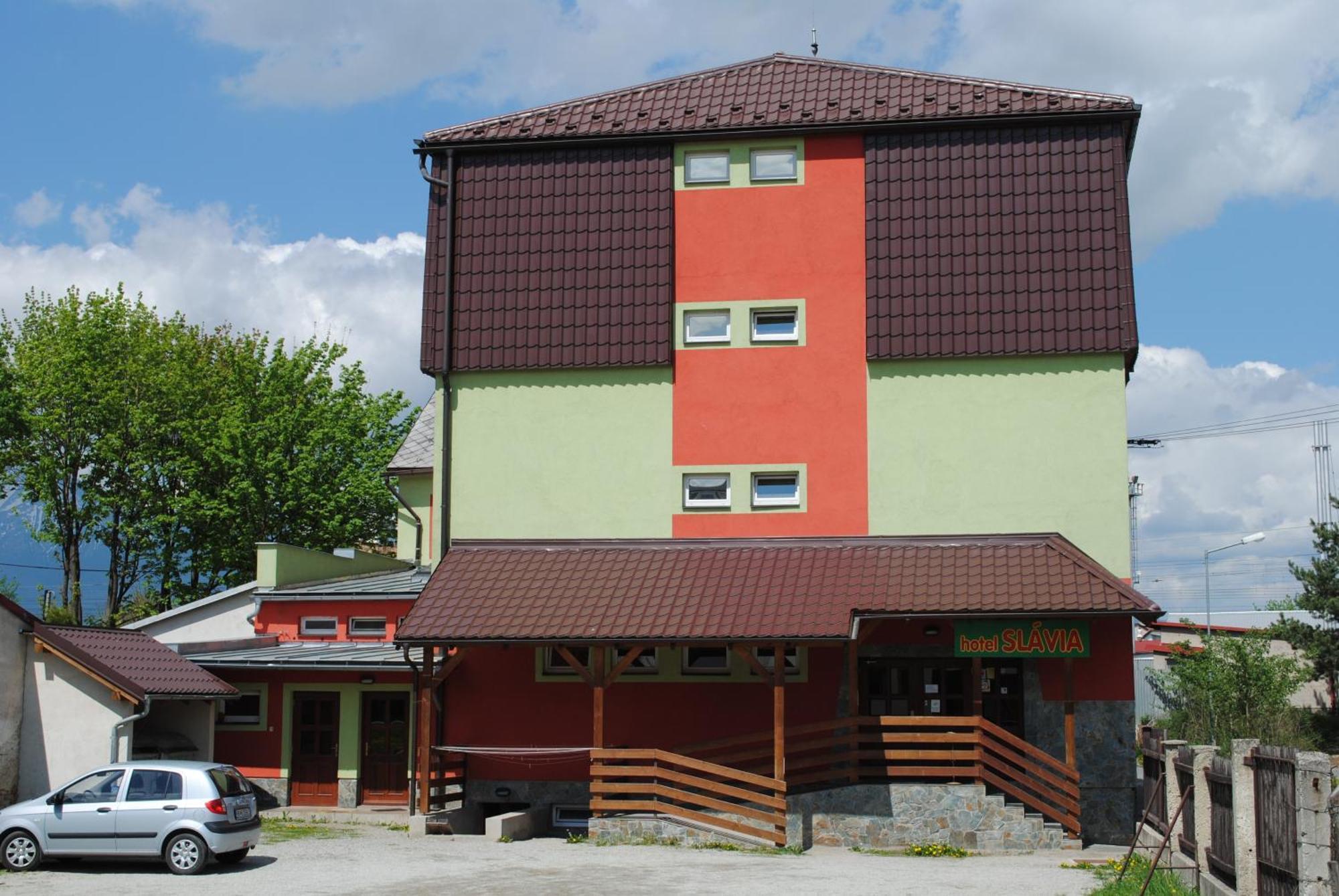 Penzion Slavia Poprad Exteriör bild