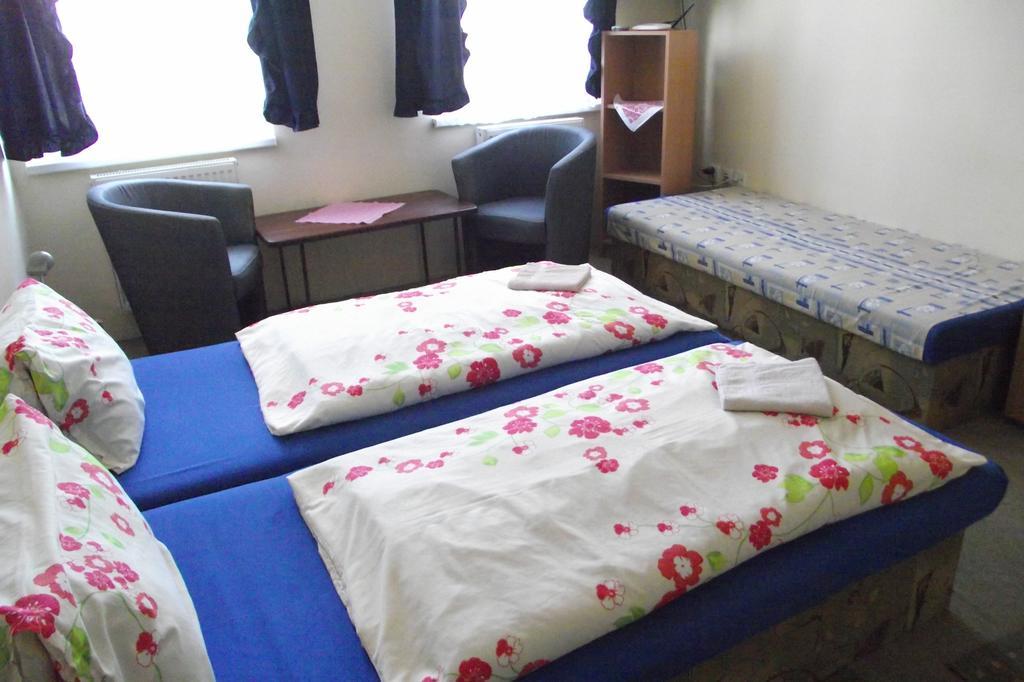 Penzion Slavia Poprad Exteriör bild